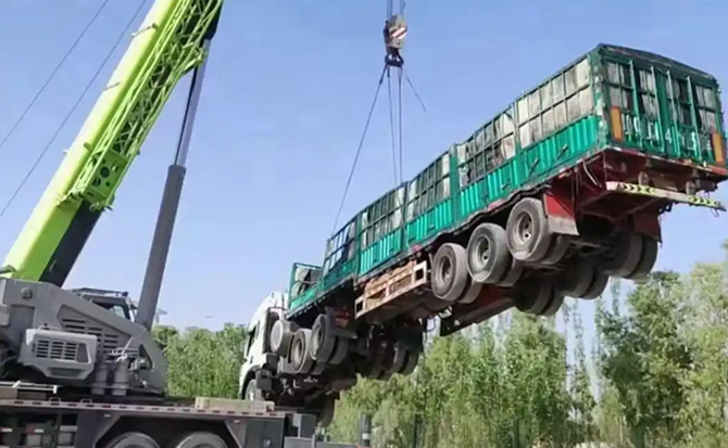 嘉峪关道路脱困救援案例